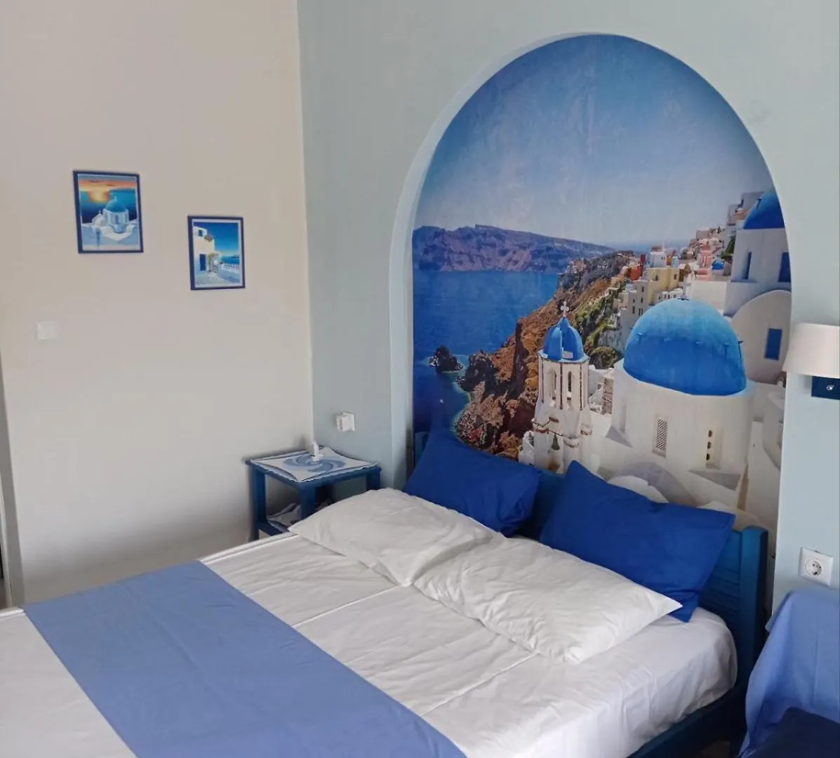 Victoria'S Blue Studios Сиври